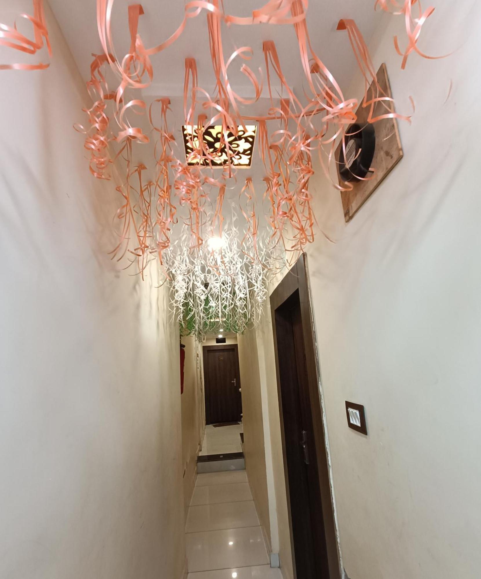 Hotel S Tower Ujjain Esterno foto